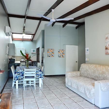 Private Fully Furnished Home At Wide Mouth Frog Hostel เกโปส ภายนอก รูปภาพ