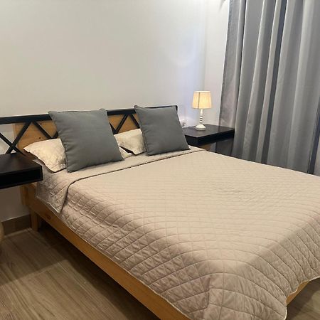 Private Fully Furnished Home At Wide Mouth Frog Hostel เกโปส ภายนอก รูปภาพ