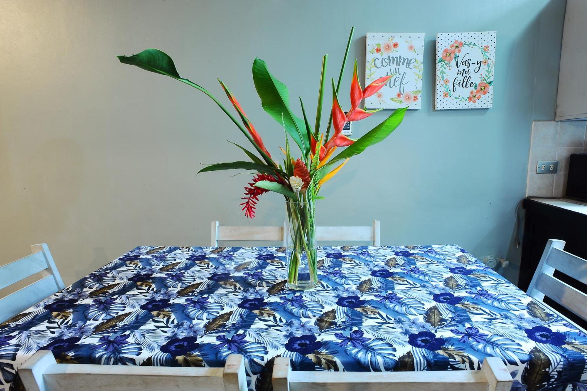Private Fully Furnished Home At Wide Mouth Frog Hostel เกโปส ภายนอก รูปภาพ
