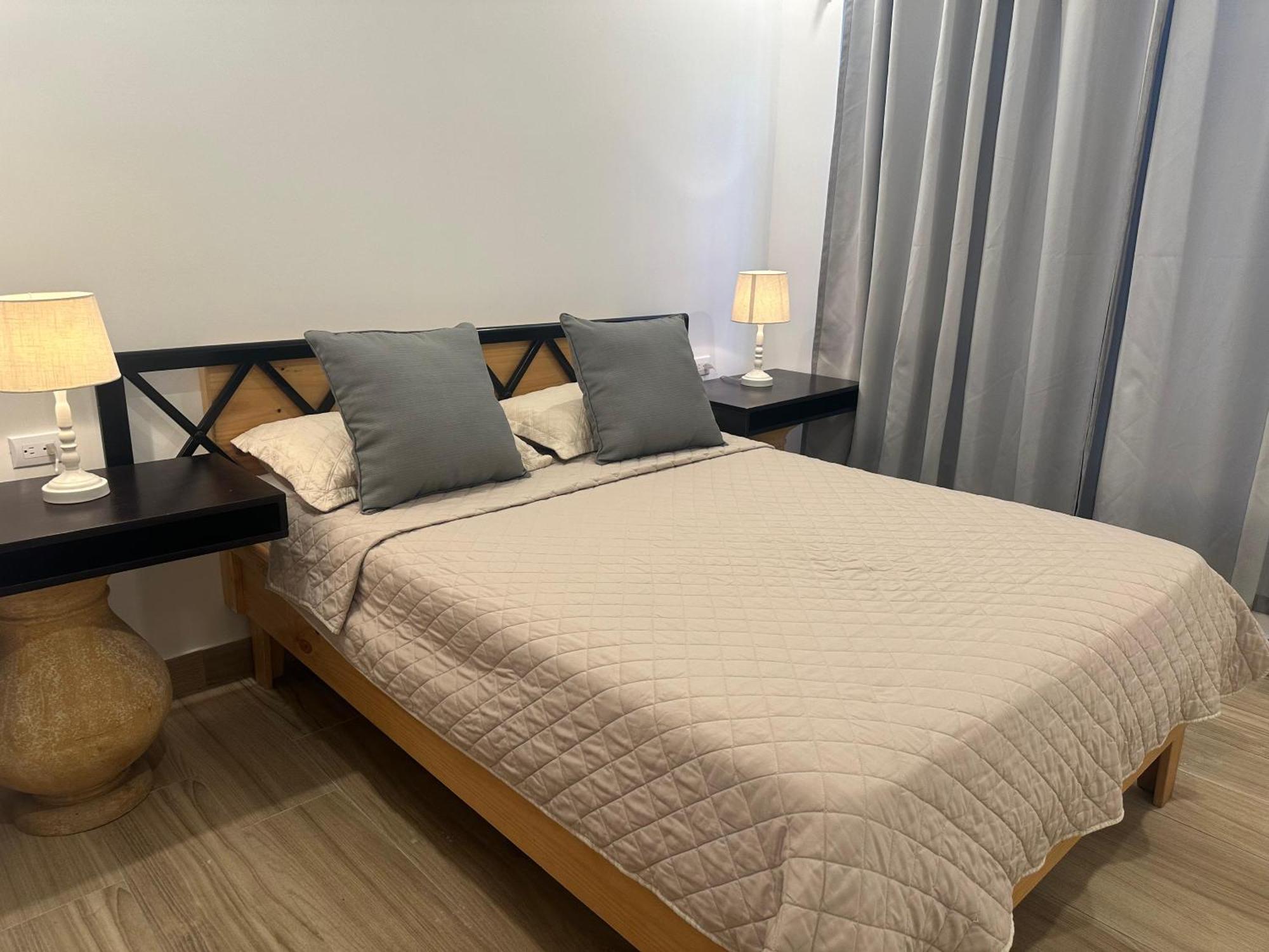 Private Fully Furnished Home At Wide Mouth Frog Hostel เกโปส ภายนอก รูปภาพ